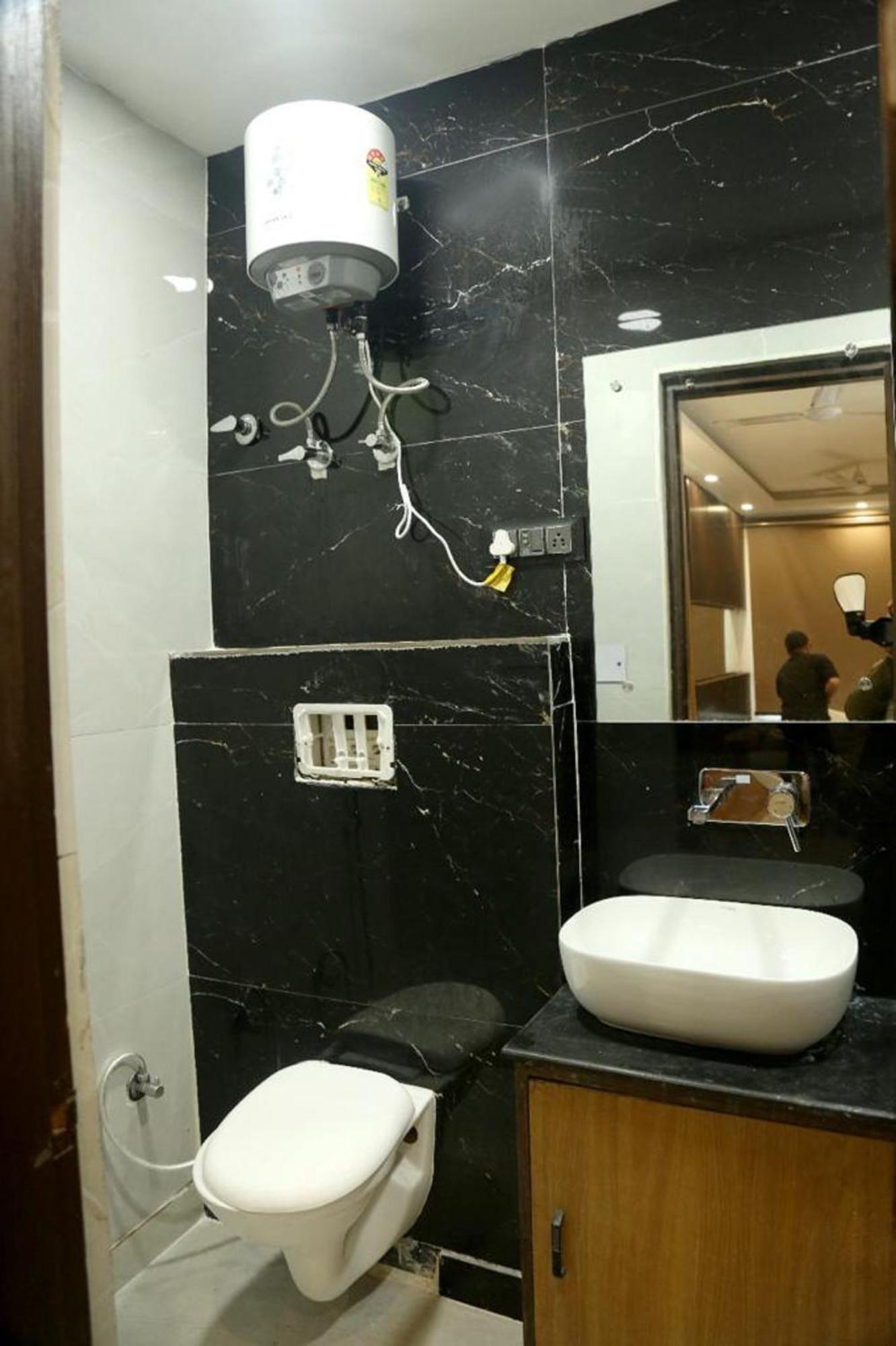 Bunk Hostel Delhi Best Backpacking Accommodation Neu-Delhi Exterior foto